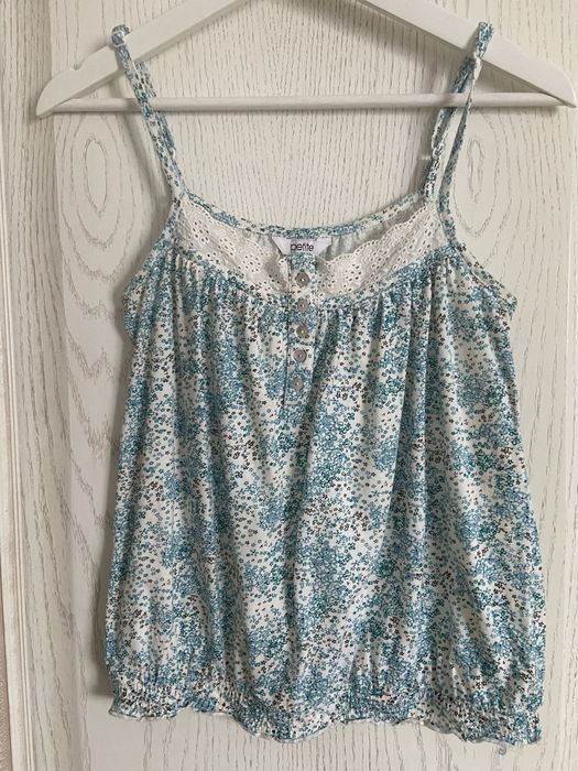 Продам женские вещи