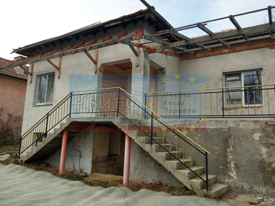 Къща в с. Равнище