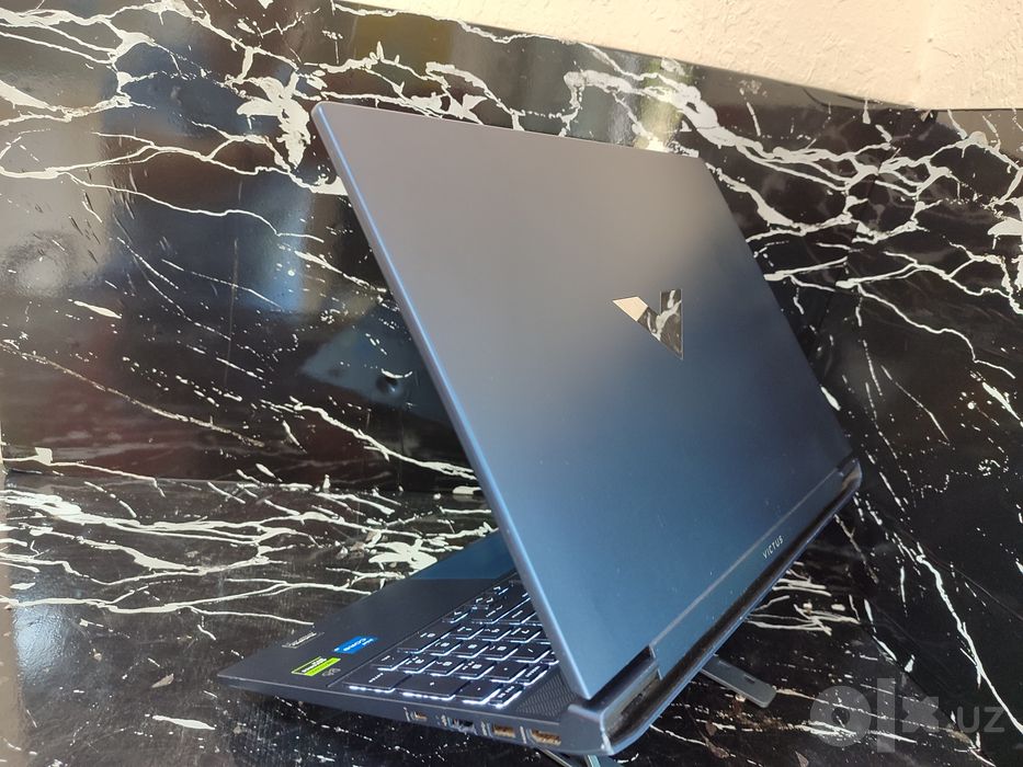 Продается игровой ноутбук HP VICTUS