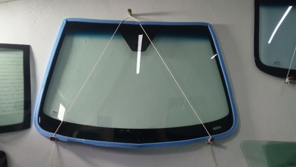 Каптива передная GM Корея оригинал лабавой стекло