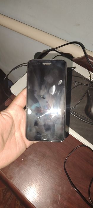 Смартфон Apple iPhone 7 Plus 32 ГБ