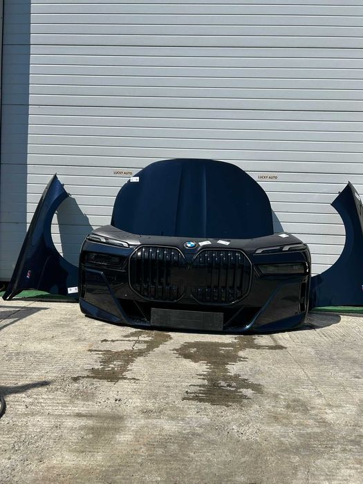 Fata completa BMW G70