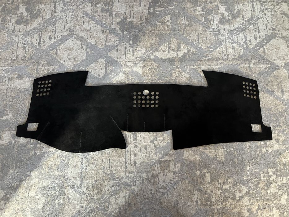 Накидка на панель Камри 50