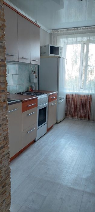 Сдам 2х комн квартиру