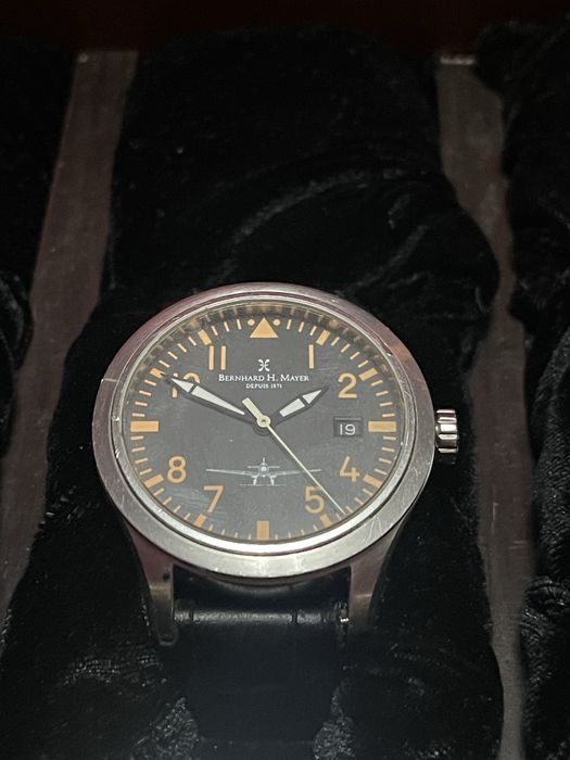 Наручные часы. Цена за все