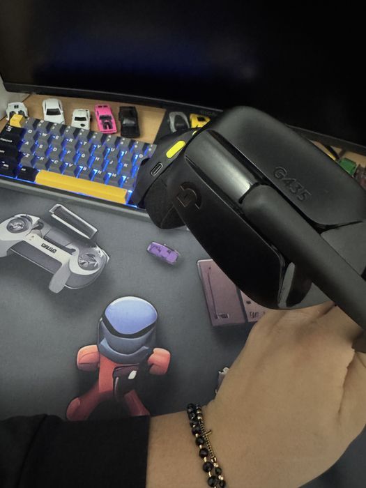 Casti logitech G435