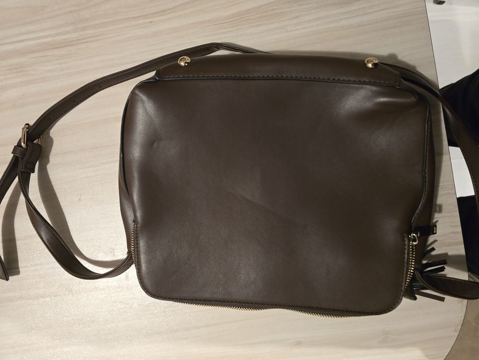 Кожена дамска чанта