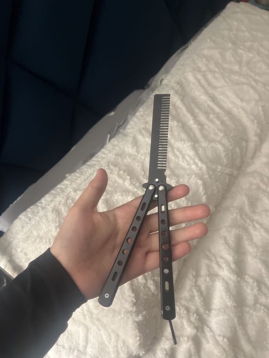 Бабочка расческа