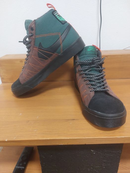 Adidasi Nike superbi