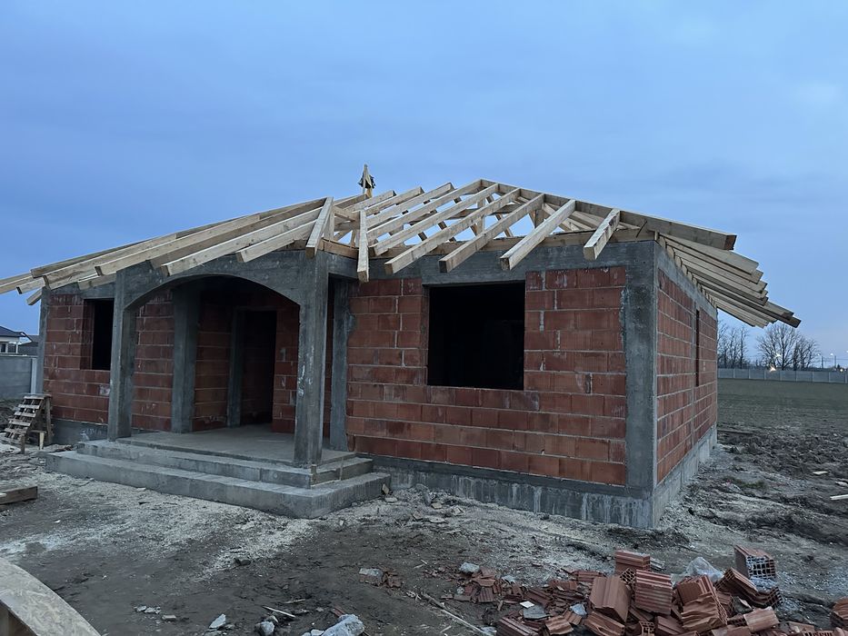 ‼️OCAZIE‼️Casa individuala la cheie/rosu,Timis, teren 700mp,PROPRIETAR