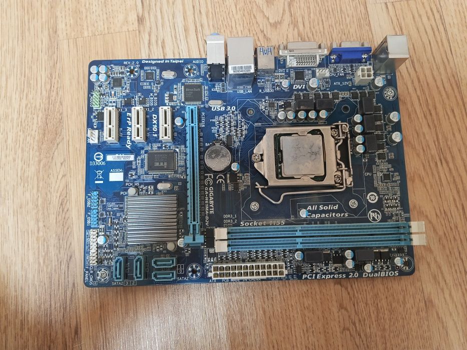 Материнская плата