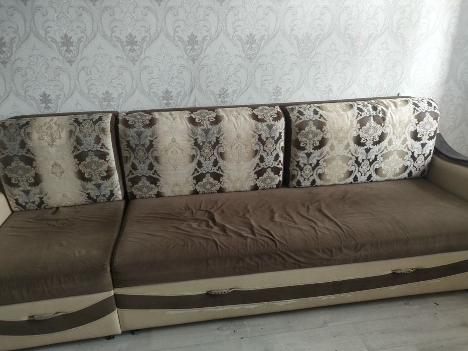 Продам диван б/у