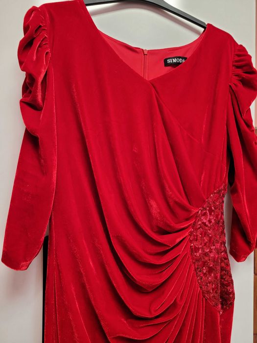 Rochie elegantă roșie