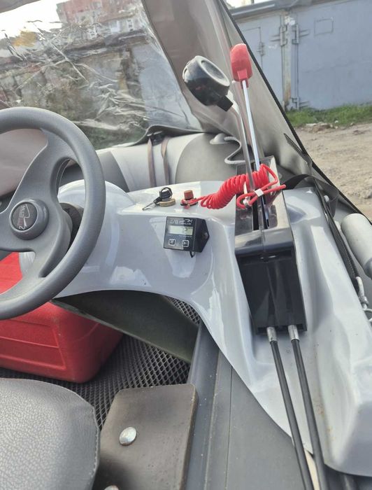 Лодку с подвесным мотором