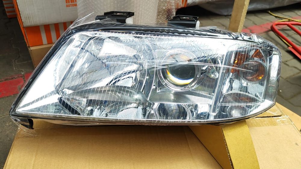 Ауди А6С5 кузов,фара