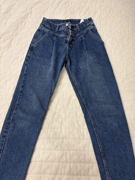 Продам джинсы 1500 тенге