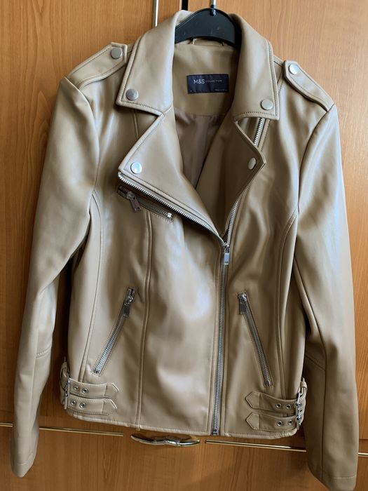 Geaca q/s S neagra cu broderie imitatie piele