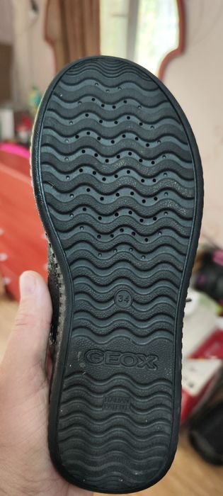 Кожаные ботинки Geox размер 34