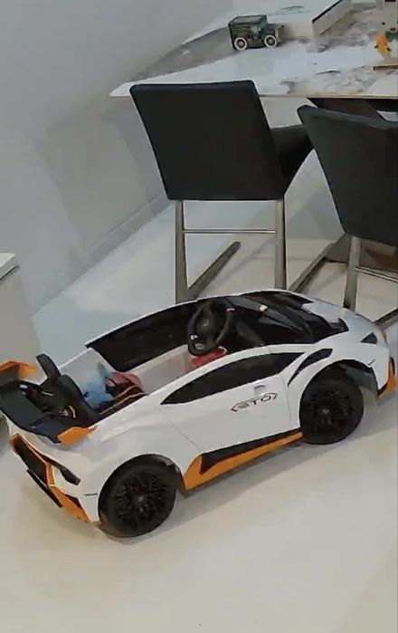 Masinuta electrica lamborghini