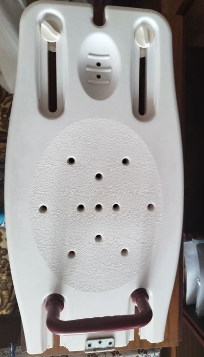 Сиденье для ванны