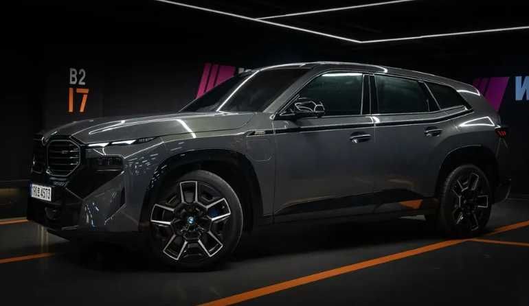 BMW XM 4.4л бензин+гибрид