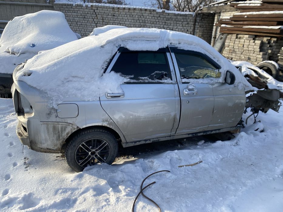Продам Приоры по запчастям
