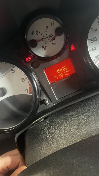 Peugeot 207 2009 1.4 hatchback