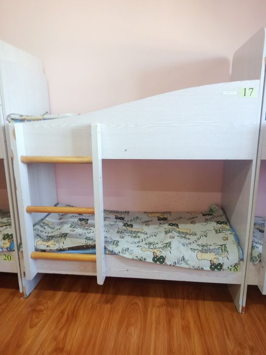 Детские двухъярусные кравати