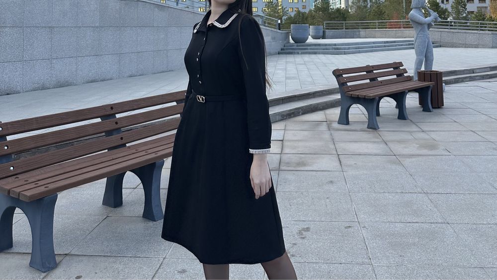 Продается Женское платье