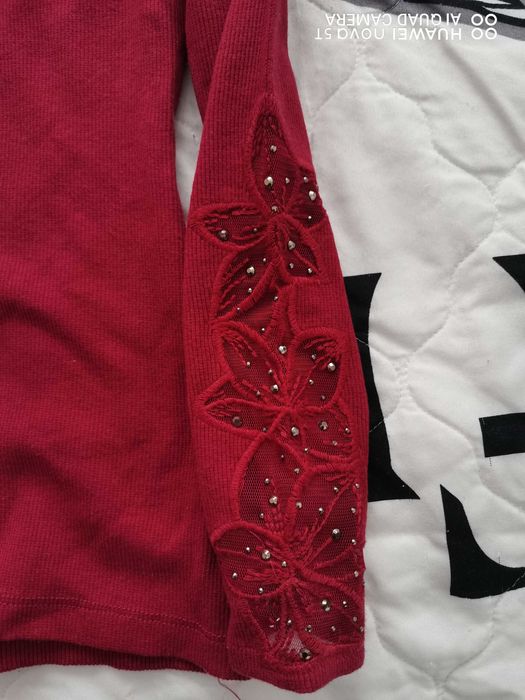 Блуза в черно и червено