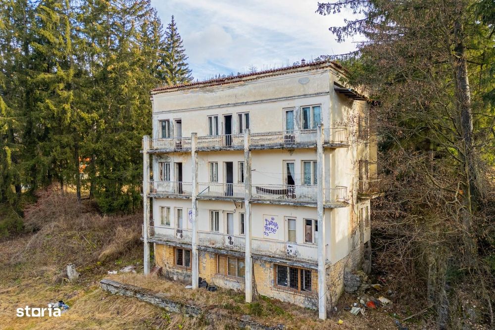 Hotel de Vânzare în Predeal - Oportunitate de Investiție la Munte