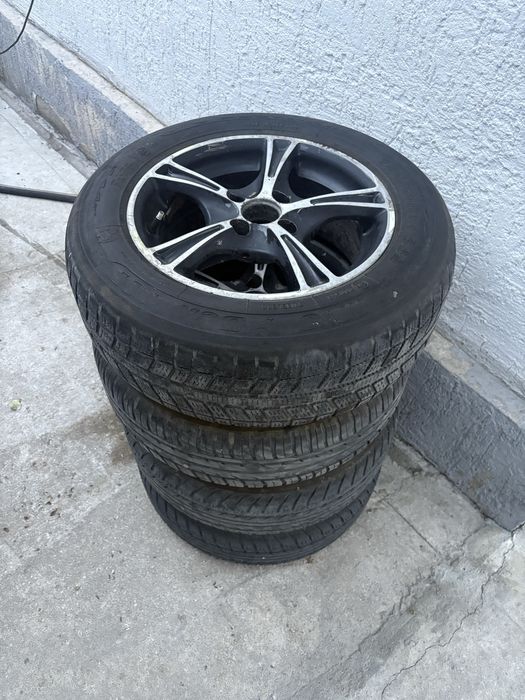 Комплект дисков с резиной.