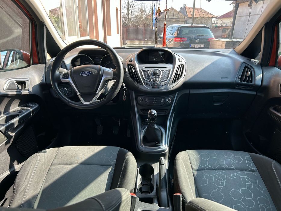 Vand Ford B-Max 2013