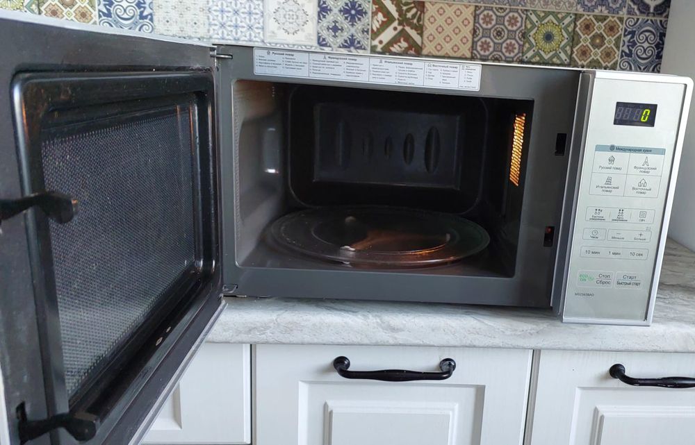 Микроволновая печь LG