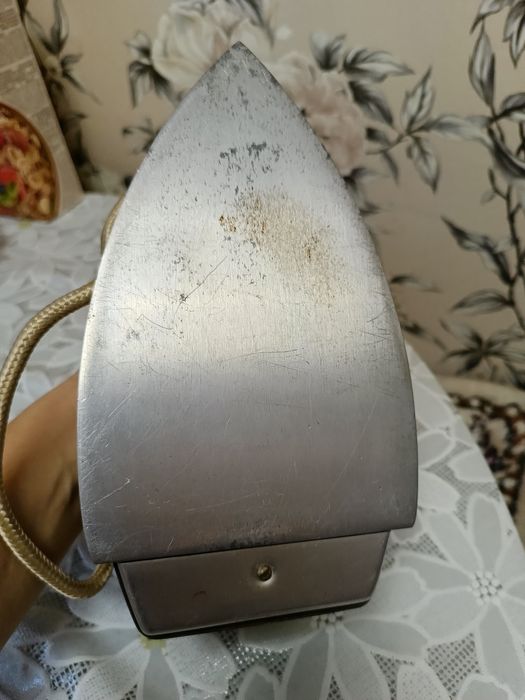 Продается советский утюг