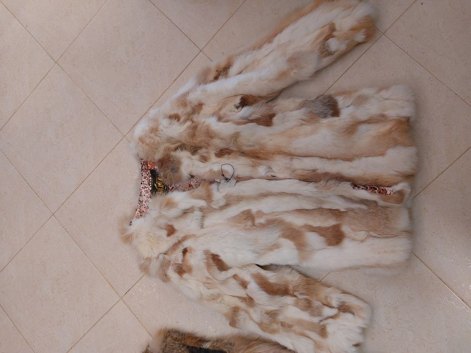 Палто заек и елек лисица