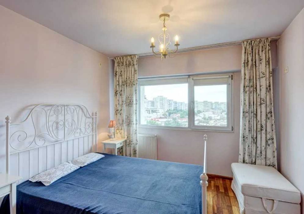 Дава се под наем Тристаен апартамент в Пловдив, Кършияка - 90 кв.м за 397.8 € - Снимка #1