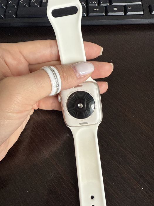 Apple watch se размер 44