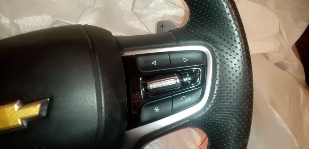 Audi classika rul, holati alo, tezda sotiladi,