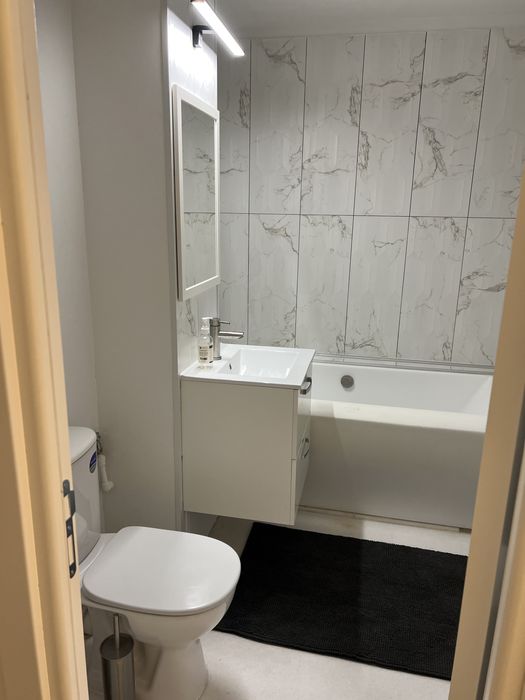Inchiriez apartament 2 camere  complet renovat | Parter | Centrală | Mobilat si utilat NOU | Zona Domnișori Vest
