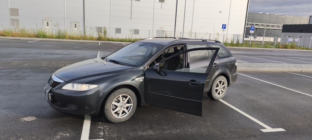 Машина Мазда 6 универсал