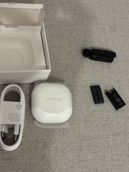 Casti Samsung galaxy buds FE