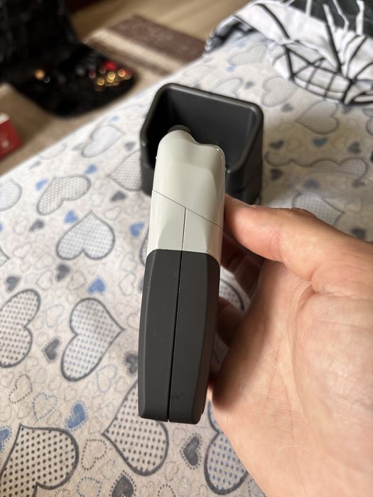 Shaver profesional Andis ProFoil Shaver Plus – Stație + Cutie, ca nou