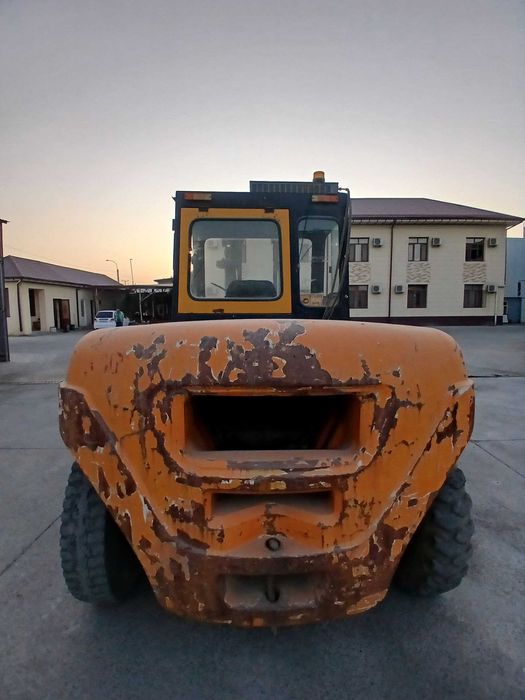 Кара вилочный погрузчик 10тн сотилади