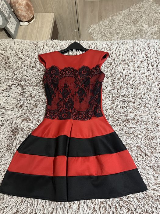 Rochii de ocazii (banchet ,majorat ,petreceri )