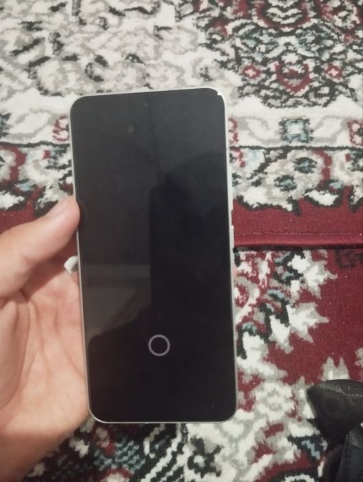 Xiaomi 15 16/512 aybi yoq Xitoy versiya holati yangdek