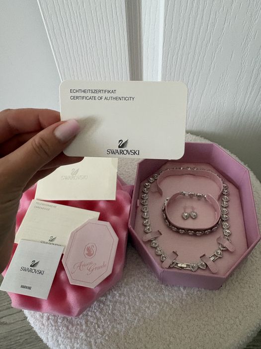 Swarovski x Ariana Grande