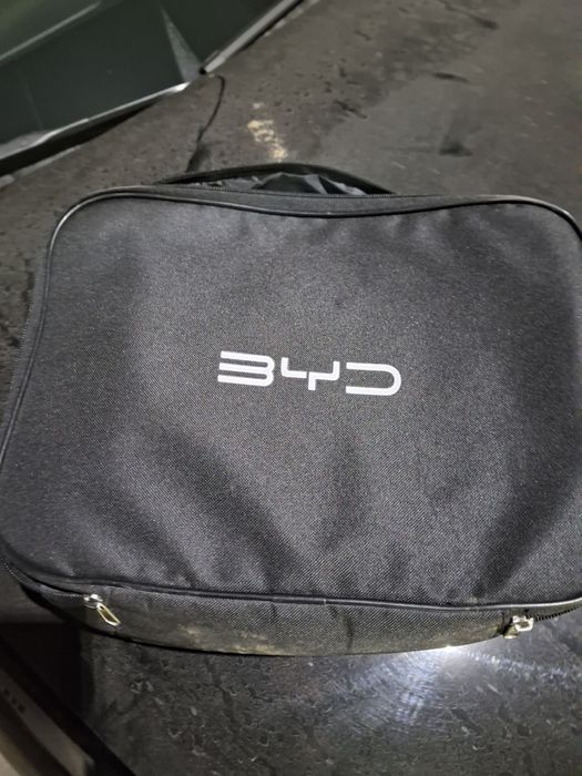 Оригинальное зарядное устройство BYD (Type 2, 220V)