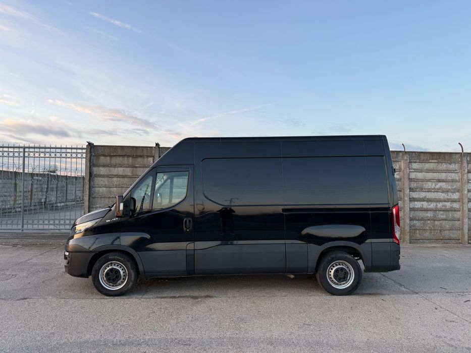 Autoutilitară Iveco Daily 35s16 (Microbuz/Dubă)