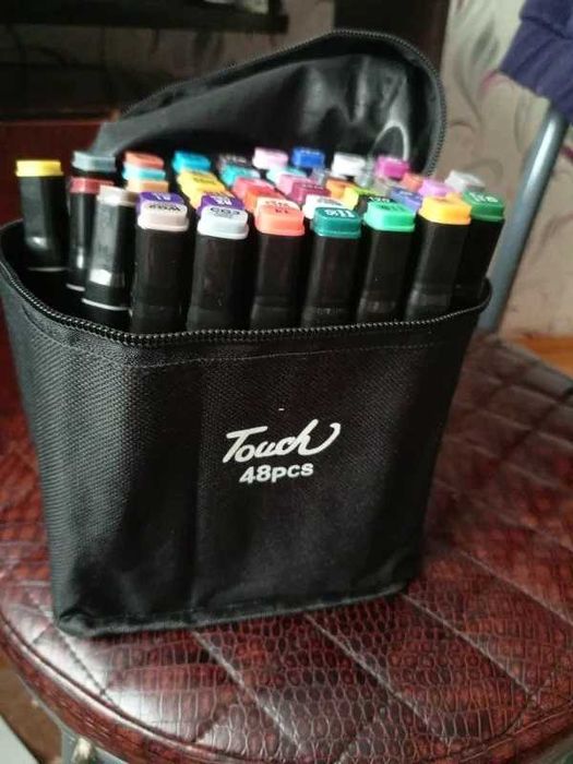 Комплект 80 бр. двустранни цветни маркери с тънък и дебел писец